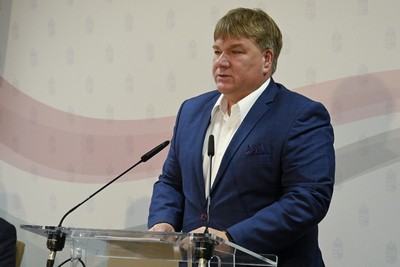 Dr. Szucs